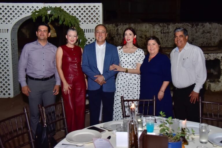 «Gracias por cooperar con DIF que es la casa y la familia de todos»: Marissa y Antonio Menéndez De Llano