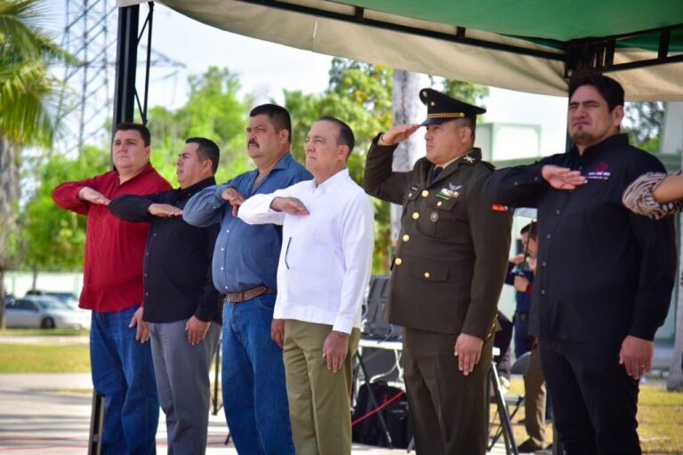 Ahome participa en ceremonia nacional simultánea de Toma de Protesta de Bandera del Servicio Militar Nacional