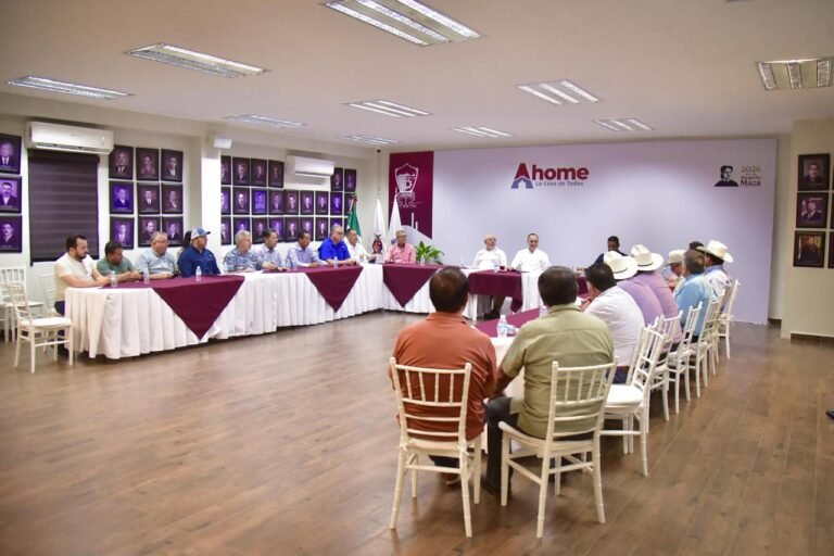 Se reúne Antonio Menéndez con productores de mango; revisan seguridad, producción y exportación