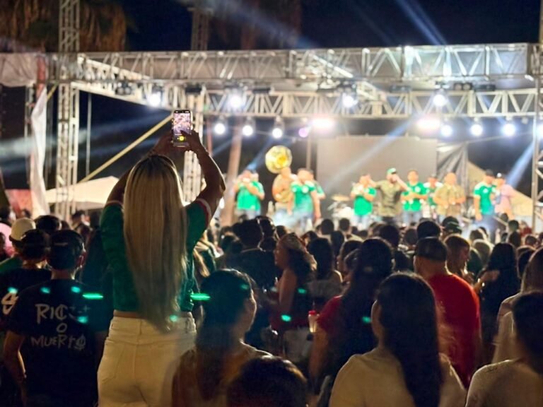 Saldo blanco en evento musical del CUM; asistieron aproximadamente 30 mil personas